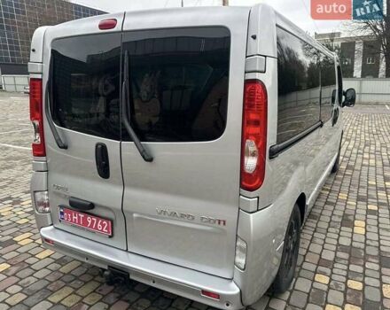 Серый Опель Виваро, объемом двигателя 2 л и пробегом 260 тыс. км за 16300 $, фото 12 на Automoto.ua