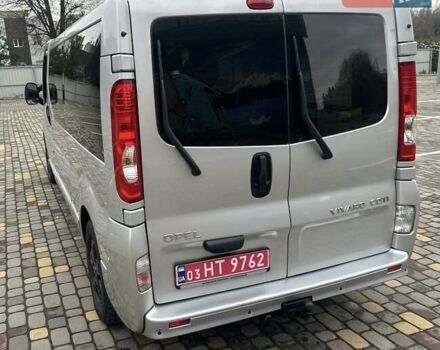 Серый Опель Виваро, объемом двигателя 2 л и пробегом 260 тыс. км за 16300 $, фото 5 на Automoto.ua