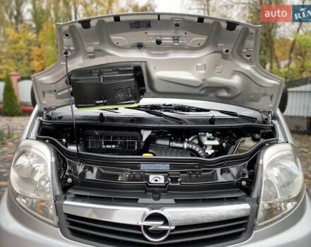 Серый Опель Виваро, объемом двигателя 2 л и пробегом 287 тыс. км за 14700 $, фото 32 на Automoto.ua