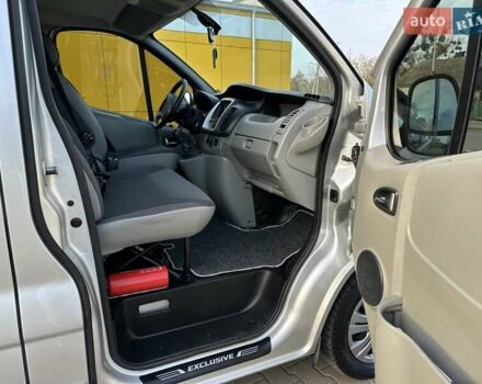 Серый Опель Виваро, объемом двигателя 2 л и пробегом 225 тыс. км за 16000 $, фото 20 на Automoto.ua