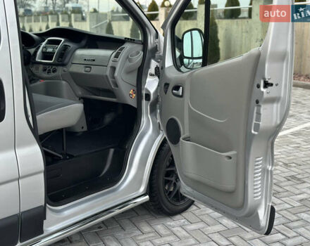 Серый Опель Виваро, объемом двигателя 2 л и пробегом 320 тыс. км за 14500 $, фото 43 на Automoto.ua