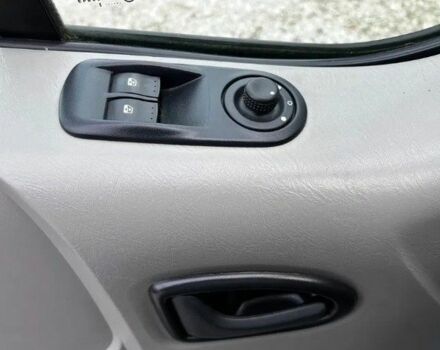 Серый Опель Виваро, объемом двигателя 2 л и пробегом 224 тыс. км за 8700 $, фото 16 на Automoto.ua