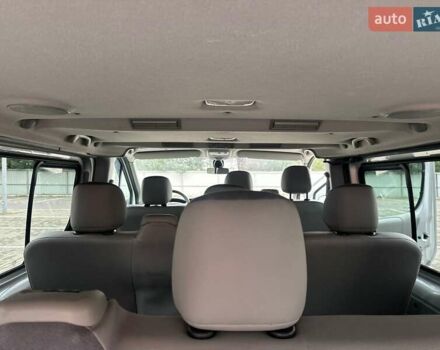 Серый Опель Виваро, объемом двигателя 2 л и пробегом 260 тыс. км за 16300 $, фото 8 на Automoto.ua