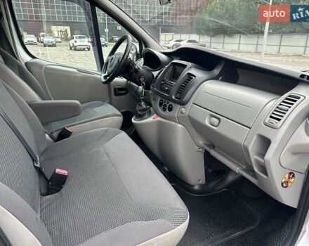 Серый Опель Виваро, объемом двигателя 2 л и пробегом 260 тыс. км за 16300 $, фото 34 на Automoto.ua