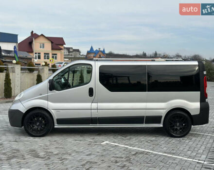 Серый Опель Виваро, объемом двигателя 2 л и пробегом 320 тыс. км за 14500 $, фото 4 на Automoto.ua