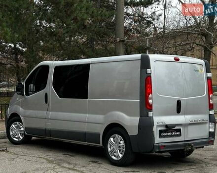 Серый Опель Виваро, объемом двигателя 2 л и пробегом 288 тыс. км за 12499 $, фото 6 на Automoto.ua