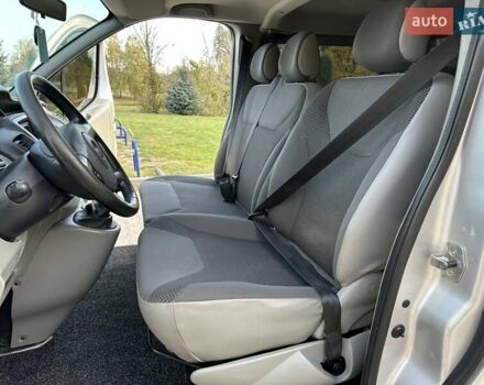 Серый Опель Виваро, объемом двигателя 2 л и пробегом 225 тыс. км за 16000 $, фото 22 на Automoto.ua