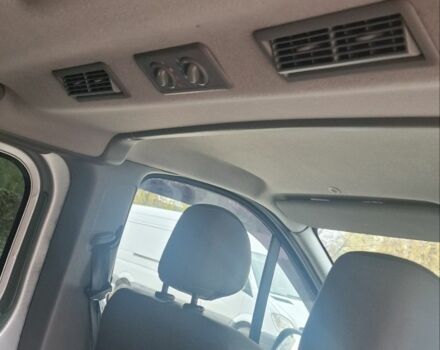 Серый Опель Виваро, объемом двигателя 2 л и пробегом 338 тыс. км за 13200 $, фото 5 на Automoto.ua