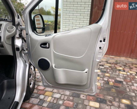 Серый Опель Виваро, объемом двигателя 2 л и пробегом 287 тыс. км за 14700 $, фото 30 на Automoto.ua