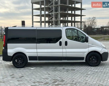 Серый Опель Виваро, объемом двигателя 2 л и пробегом 320 тыс. км за 14500 $, фото 9 на Automoto.ua