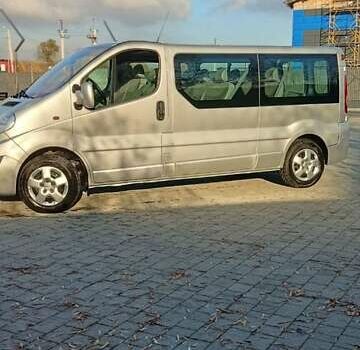 Серый Опель Виваро, объемом двигателя 2 л и пробегом 386 тыс. км за 16600 $, фото 64 на Automoto.ua