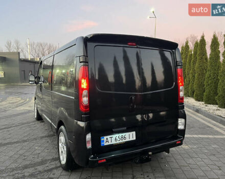 Серый Опель Виваро, объемом двигателя 2 л и пробегом 211 тыс. км за 14750 $, фото 3 на Automoto.ua