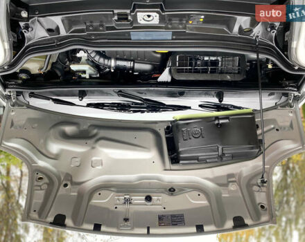 Серый Опель Виваро, объемом двигателя 2 л и пробегом 287 тыс. км за 14700 $, фото 35 на Automoto.ua