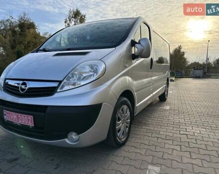 Сірий Опель Віваро, об'ємом двигуна 2 л та пробігом 225 тис. км за 16200 $, фото 14 на Automoto.ua