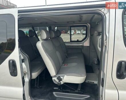 Серый Опель Виваро, объемом двигателя 2 л и пробегом 260 тыс. км за 16300 $, фото 15 на Automoto.ua