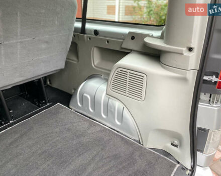 Серый Опель Виваро, объемом двигателя 2 л и пробегом 287 тыс. км за 14700 $, фото 24 на Automoto.ua