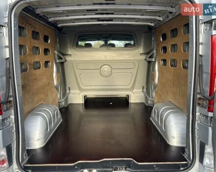 Сірий Опель Віваро, об'ємом двигуна 2 л та пробігом 225 тис. км за 16200 $, фото 16 на Automoto.ua