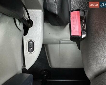 Серый Опель Виваро, объемом двигателя 2 л и пробегом 260 тыс. км за 16300 $, фото 32 на Automoto.ua