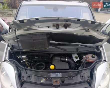 Серый Опель Виваро, объемом двигателя 2 л и пробегом 293 тыс. км за 16200 $, фото 19 на Automoto.ua