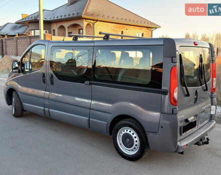 Сірий Опель Віваро, об'ємом двигуна 2 л та пробігом 290 тис. км за 15700 $, фото 6 на Automoto.ua