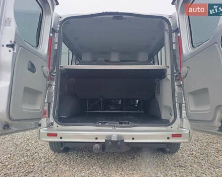 Серый Опель Виваро, объемом двигателя 2 л и пробегом 293 тыс. км за 16200 $, фото 8 на Automoto.ua