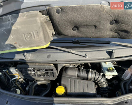 Опель Виваро 2013 в Черновцах на Automoto.ua Серый Опель Виваро, объемом двигателя 2 л и пробегом 299 тыс. км за 14400 $, фото 32 на Automoto.ua