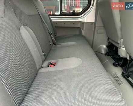 Серый Опель Виваро, объемом двигателя 2 л и пробегом 260 тыс. км за 16300 $, фото 16 на Automoto.ua