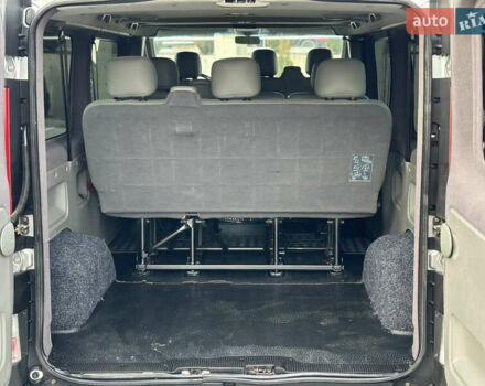 Серый Опель Виваро, объемом двигателя 2 л и пробегом 320 тыс. км за 14500 $, фото 92 на Automoto.ua