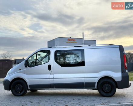 Сірий Опель Віваро, об'ємом двигуна 2 л та пробігом 260 тис. км за 14850 $, фото 8 на Automoto.ua