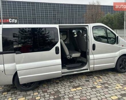 Серый Опель Виваро, объемом двигателя 2 л и пробегом 260 тыс. км за 16300 $, фото 13 на Automoto.ua