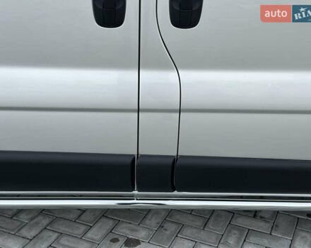 Серый Опель Виваро, объемом двигателя 2 л и пробегом 320 тыс. км за 14500 $, фото 12 на Automoto.ua