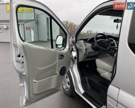 Серый Опель Виваро, объемом двигателя 2 л и пробегом 288 тыс. км за 13950 $, фото 21 на Automoto.ua