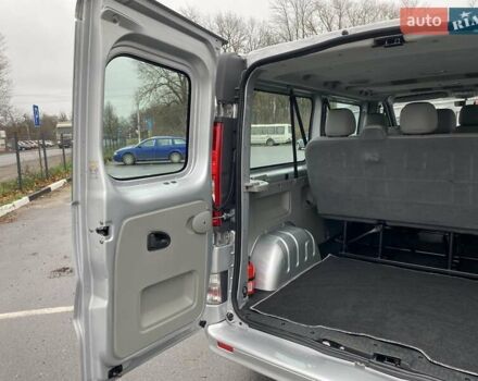 Серый Опель Виваро, объемом двигателя 2 л и пробегом 288 тыс. км за 13950 $, фото 15 на Automoto.ua