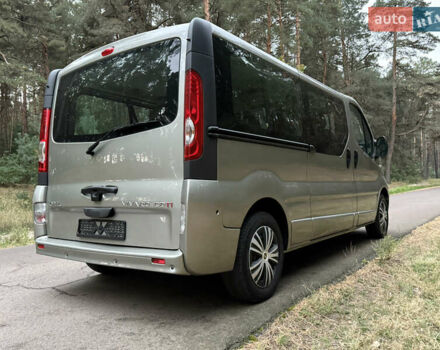 Серый Опель Виваро, объемом двигателя 2 л и пробегом 260 тыс. км за 15800 $, фото 14 на Automoto.ua
