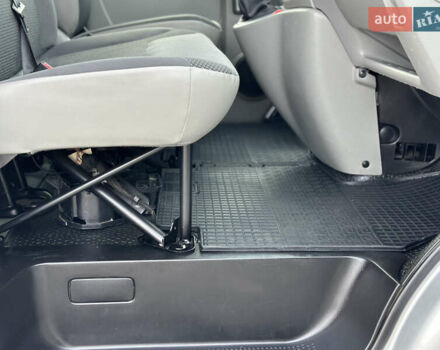 Серый Опель Виваро, объемом двигателя 2 л и пробегом 320 тыс. км за 14500 $, фото 46 на Automoto.ua