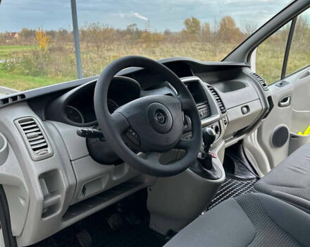 Серый Опель Виваро, объемом двигателя 2 л и пробегом 267 тыс. км за 17000 $, фото 18 на Automoto.ua