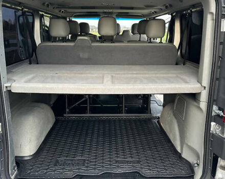 Серый Опель Виваро, объемом двигателя 2 л и пробегом 267 тыс. км за 17000 $, фото 25 на Automoto.ua