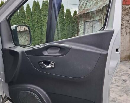 Серый Опель Виваро, объемом двигателя 1.6 л и пробегом 293 тыс. км за 14200 $, фото 43 на Automoto.ua