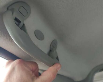 Сірий Опель Віваро, об'ємом двигуна 2 л та пробігом 222 тис. км за 14999 $, фото 41 на Automoto.ua