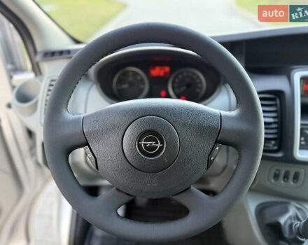 Сірий Опель Віваро, об'ємом двигуна 2 л та пробігом 263 тис. км за 16500 $, фото 28 на Automoto.ua