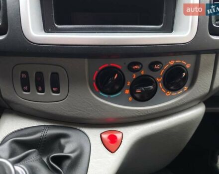 Серый Опель Виваро, объемом двигателя 2 л и пробегом 200 тыс. км за 16700 $, фото 18 на Automoto.ua