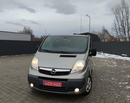 Сірий Опель Віваро, об'ємом двигуна 2 л та пробігом 222 тис. км за 14999 $, фото 2 на Automoto.ua