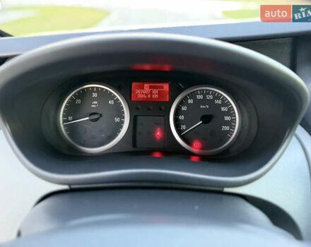 Сірий Опель Віваро, об'ємом двигуна 2 л та пробігом 263 тис. км за 16500 $, фото 29 на Automoto.ua