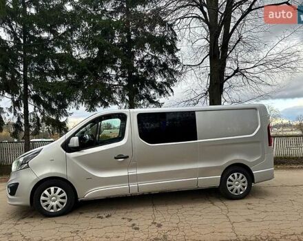 Серый Опель Виваро, объемом двигателя 1.6 л и пробегом 230 тыс. км за 14000 $, фото 1 на Automoto.ua