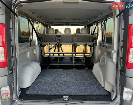 Серый Опель Виваро, объемом двигателя 2 л и пробегом 270 тыс. км за 16750 $, фото 25 на Automoto.ua