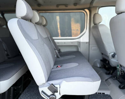 Серый Опель Виваро, объемом двигателя 2 л и пробегом 270 тыс. км за 16750 $, фото 17 на Automoto.ua