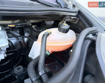 Серый Опель Виваро, объемом двигателя 2 л и пробегом 270 тыс. км за 16750 $, фото 27 на Automoto.ua