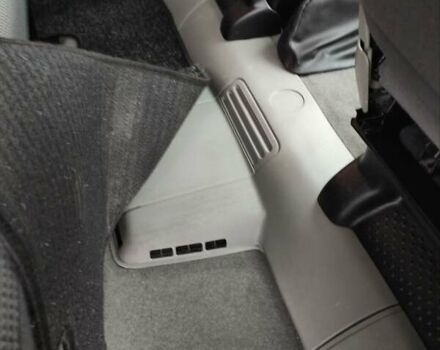 Сірий Опель Віваро, об'ємом двигуна 2 л та пробігом 222 тис. км за 14999 $, фото 36 на Automoto.ua