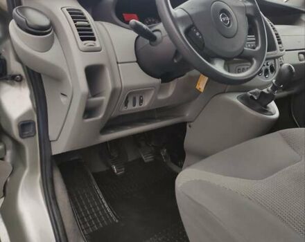 Сірий Опель Віваро, об'ємом двигуна 2 л та пробігом 222 тис. км за 14999 $, фото 28 на Automoto.ua