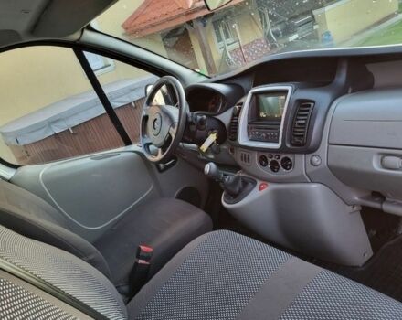 Сірий Опель Віваро, об'ємом двигуна 2 л та пробігом 250 тис. км за 9200 $, фото 13 на Automoto.ua